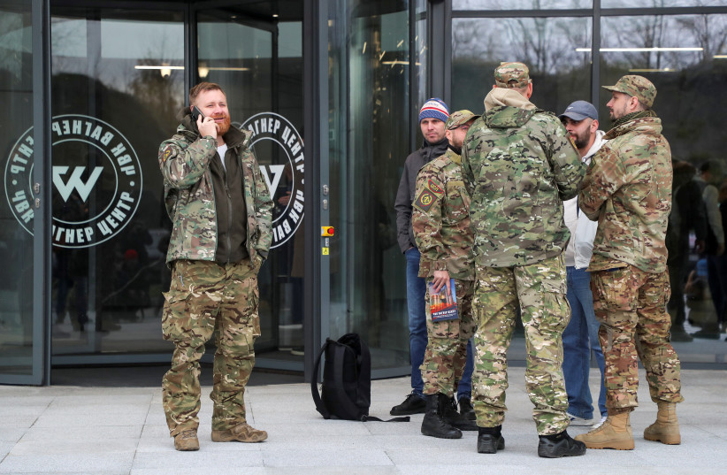 Phản ứng của lính đánh thuê Wagner sau cái chết của thủ lĩnh Yevgeny Prigozhin là điều thu hút nhiều sự quan tâm.