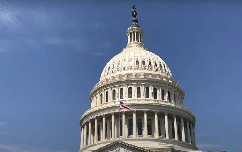 Quốc hội Mỹ đang tranh cãi về khoản tiền dự kiến dùng để viện trợ Ukraine.