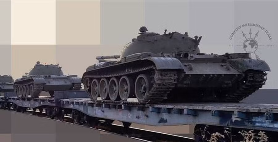 Quân đội Nga đã tung cả những xe tăng T-54 và T-62 từng bị lên kế hoạch tháo dỡ ra tiền tuyến.