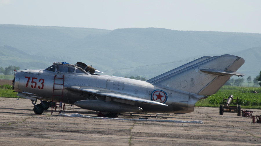 Những chiến đấu cơ MiG-15 và MiG-17 có thể được Triều Tiên hoán cải thành máy bay không người lái tấn công cảm tử.
