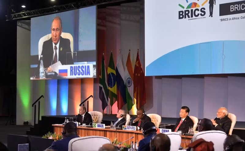 Khối BRICS còn quá nhiều việc phải làm mới có thể trở thành đối trọng với phương Tây. Khối BRICS còn quá nhiều việc phải làm mới có thể trở thành đối trọng với phương Tây.