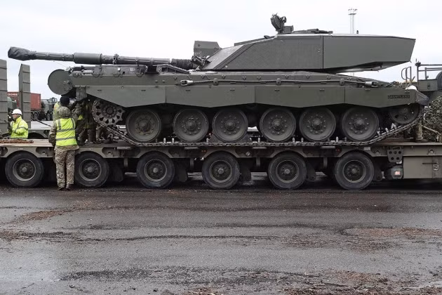 Đạn Uranium nghèo giúp xe tăng Ukraine dễ dàng bắn thủng T-90M Proryv?