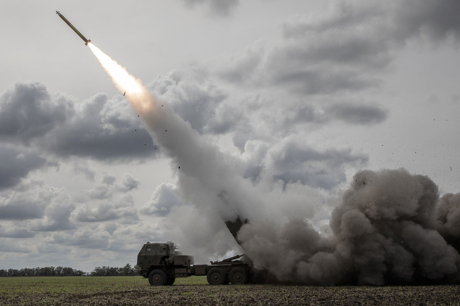 Chiến trường Ukraine đã tạo nên danh tiếng cho hệ thống pháo phản lực dẫn đường HIMARS. Chiến trường Ukraine đã tạo nên danh tiếng cho hệ thống pháo phản lực dẫn đường HIMARS.