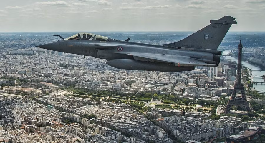 Tiêm kích đa năng Rafale do Tập đoàn Dassault của Pháp sản xuất.