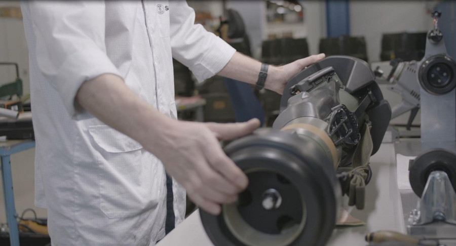 Tên lửa chống tăng NLAW được nhận xét là một thứ vũ khí cực kỳ lợi hại. Tên lửa chống tăng NLAW được nhận xét là một thứ vũ khí cực kỳ lợi hại.