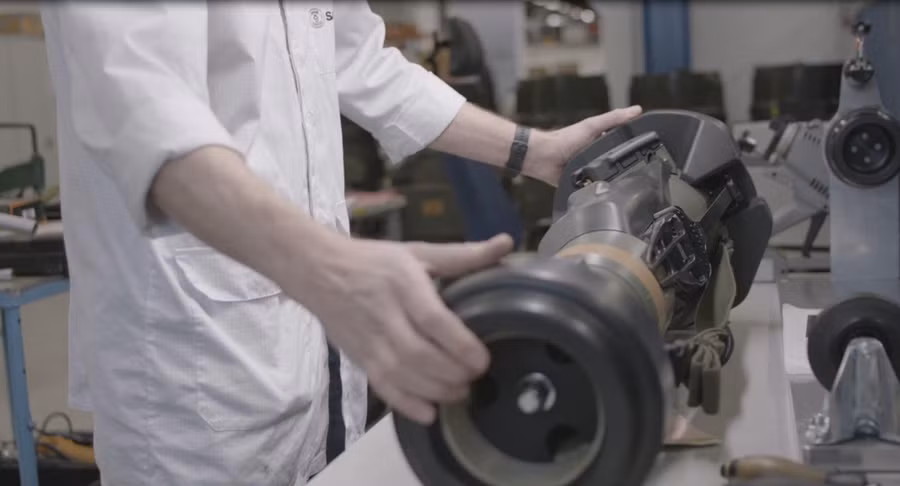 Tên lửa chống tăng NLAW được nhận xét là một thứ vũ khí cực kỳ lợi hại.