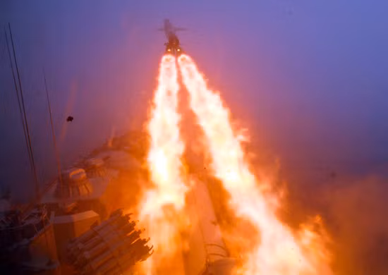 Có những nghi ngờ về việc tàu chiến Nga vẫn còn vũ khí hạt nhân chiến thuật trong trang bị. Có những nghi ngờ về việc tàu chiến Nga vẫn còn vũ khí hạt nhân chiến thuật trong trang bị.