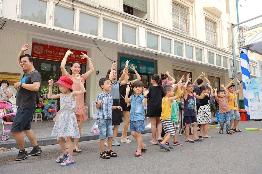 "Em vui hè rực rỡ” và khát vọng sân chơi dịp hè ảnh 3