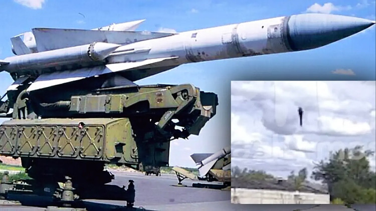 Máy bay không người lái Mỹ có thể thu thập thông tin về mục tiêu của Nga giúp Ukraine thực hiện vụ tấn công tên lửa. Máy bay không người lái Mỹ có thể thu thập thông tin về mục tiêu của Nga giúp Ukraine thực hiện vụ tấn công tên lửa.