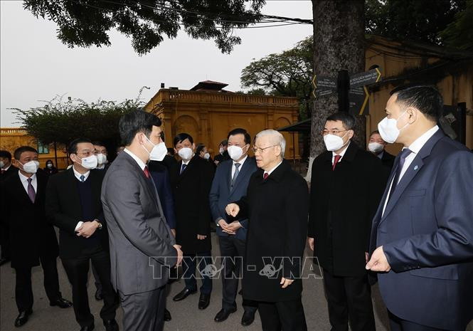 Tổng Bí thư Nguyễn Phú Trọng dâng hương tại Hoàng thành Thăng Long - Ảnh 3. Tổng Bí thư Nguyễn Phú Trọng dâng hương tại Hoàng thành Thăng Long - Ảnh 3.