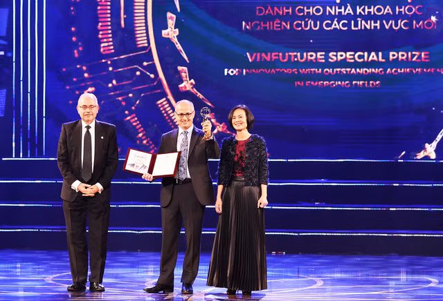 Vinh danh những công trình khoa học truyền cảm hứng phụng sự nhân loại - Ảnh 5. Vinh danh những công trình khoa học truyền cảm hứng phụng sự nhân loại - Ảnh 5.