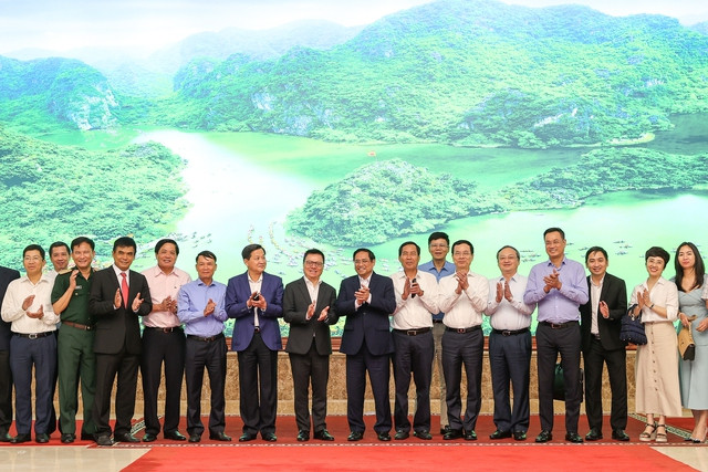 Thủ tướng: Nghiên cứu giải pháp phù hợp để tăng cường tiềm lực của báo chí - Ảnh 4. Thủ tướng: Nghiên cứu giải pháp phù hợp để tăng cường tiềm lực của báo chí - Ảnh 4.