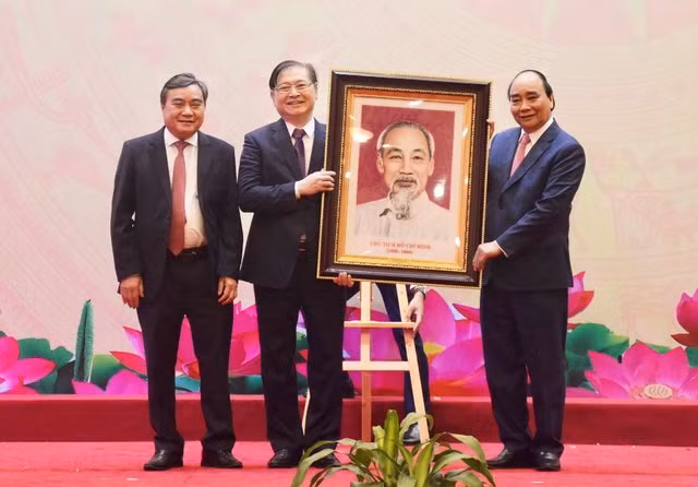 Truyền cảm hứng, thúc đẩy đội ngũ trí thức KH&CN ngày càng lớn mạnh - Ảnh 2.