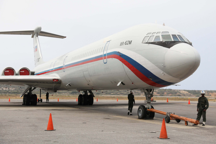 Nga, Trung Quốc và Iran theo nhận xét đang &quot;tổng tấn công&quot; vào &quot;sân sau&quot; của Mỹ.