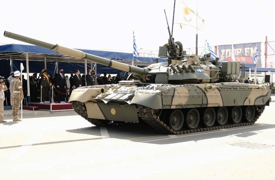 Xe tăng Merkava của Israel nhiều khả năng là "vật trao đổi" để Ukraine nhận được những chiếc T-80U. Xe tăng Merkava của Israel nhiều khả năng là "vật trao đổi" để Ukraine nhận được những chiếc T-80U.