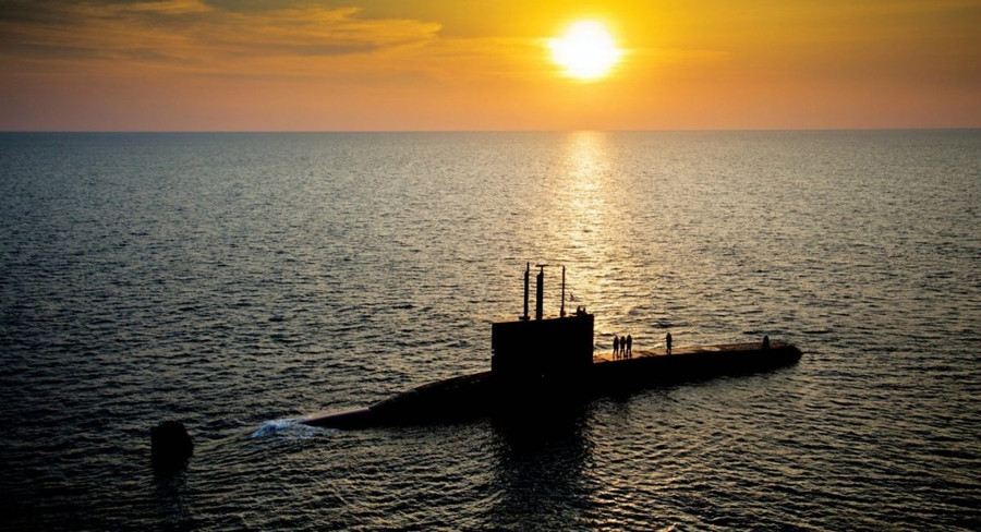 Tàu ngầm Shishumar của Hải quân Ấn Độ, được đóng trên cơ sở Type 209/1500 của Đức. Tàu ngầm Shishumar của Hải quân Ấn Độ, được đóng trên cơ sở Type 209/1500 của Đức.