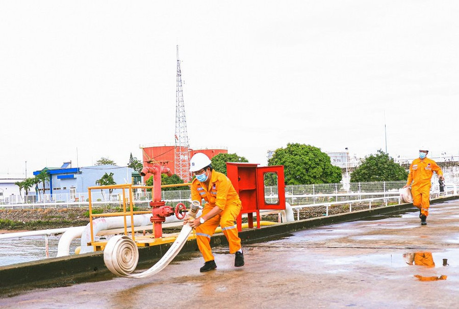 Thực hiện luyện tập PCCC trong điều kiện/yêu cầu phòng chống dịch.