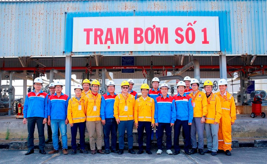 Các thành viên Ban điều phối BCC của PV GAS và PVOIL và đại diện 2 Tổng công ty thể hiện tình đoàn kết hợp tác Các thành viên Ban điều phối BCC của PV GAS và PVOIL và đại diện 2 Tổng công ty thể hiện tình đoàn kết hợp tác