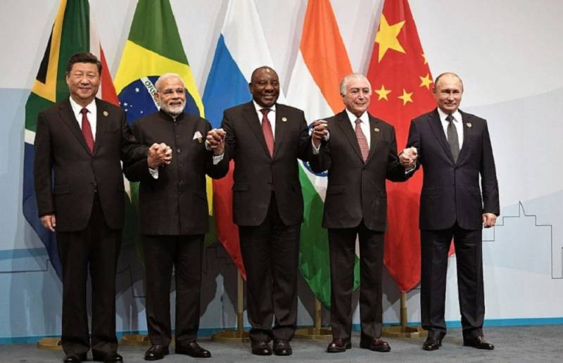 Liên minh BRICS cần phải mở rộng quy mô một cách thận trọng. Liên minh BRICS cần phải mở rộng quy mô một cách thận trọng.