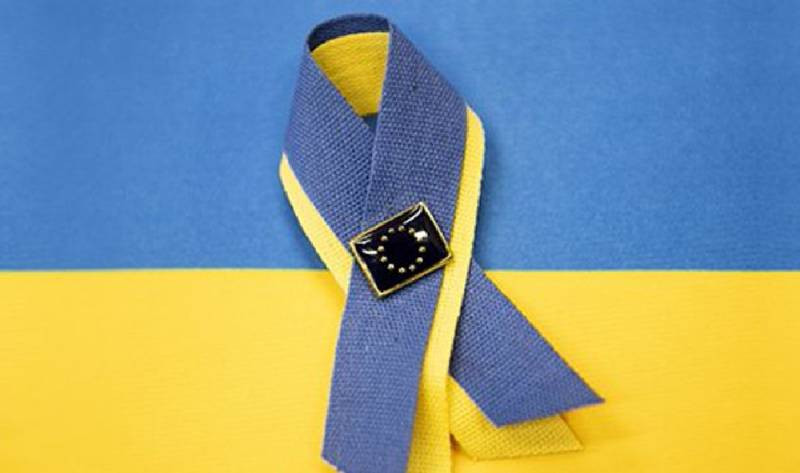 Các thành viên Liên minh châu Âu đang bị chia rẽ vì vấn đề kết nạp Ukraine. Các thành viên Liên minh châu Âu đang bị chia rẽ vì vấn đề kết nạp Ukraine.