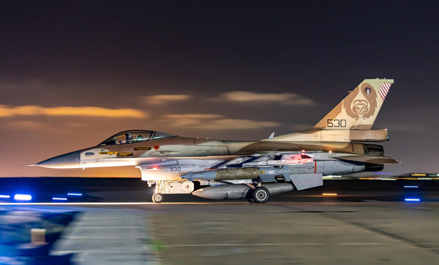 Để tăng cường viện trợ Israel, Mỹ sẽ phải giảm bớt khối lượng vũ khí cung cấp cho Ukraine. Để tăng cường viện trợ Israel, Mỹ sẽ phải giảm bớt khối lượng vũ khí cung cấp cho Ukraine.