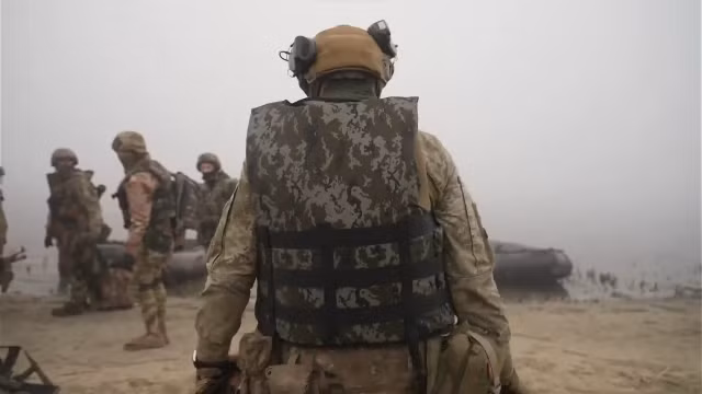 Quân đội Ukraine rất nỗ lực thiết lập các đầu cầu bên sông Dnepr.