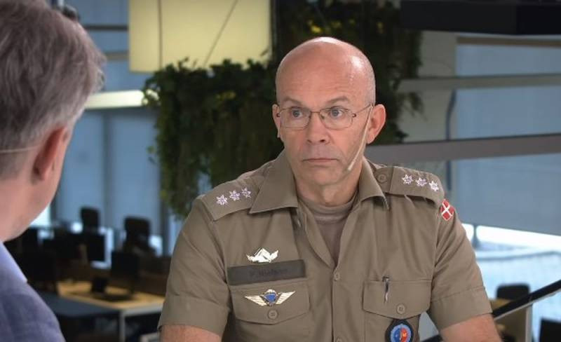 Đại tá người Đan Mạch Peter Nielsen đã đưa ra những quan điểm cứng rắn với Nga.