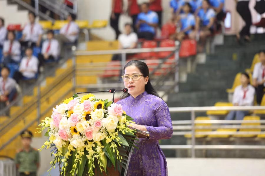 Bà Nguyễn Thị Kim Chi - Thứ trưởng Bộ GD&amp;ĐT phát biểu tại lễ khai mạc Hội khỏe Phù Đổng toàn quốc lần thứ X, năm 2024 khu vực I.