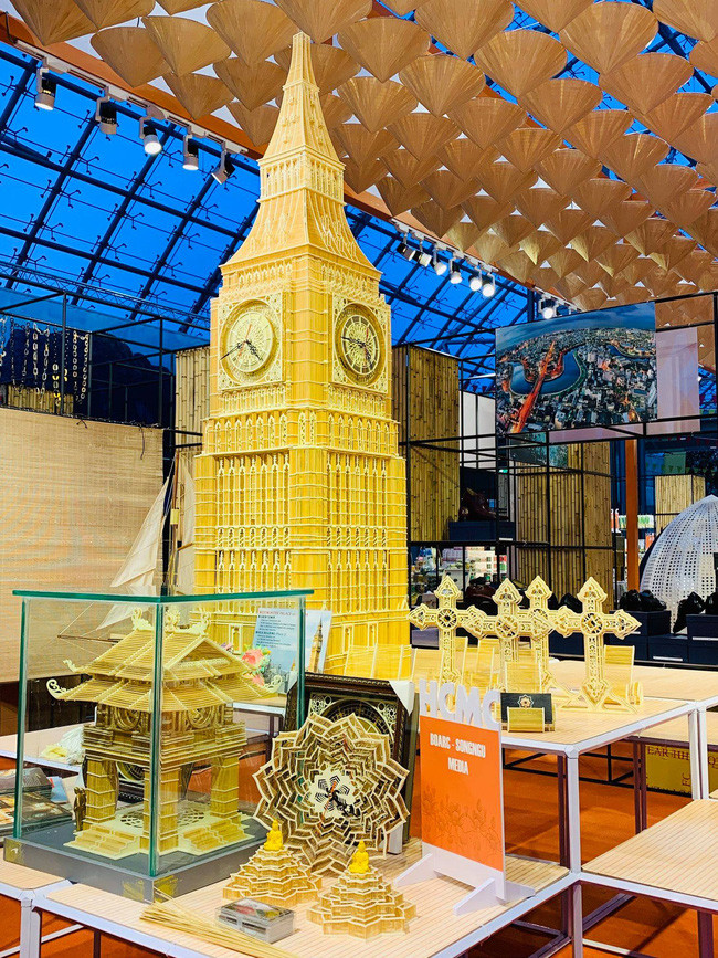 Cuộc gặp gỡ của 500 kỷ lục gia tại Việt Nam và vinh danh những đỉnh cao mới - Ảnh 3. Cuộc gặp gỡ của 500 kỷ lục gia tại Việt Nam và vinh danh những đỉnh cao mới - Ảnh 3.