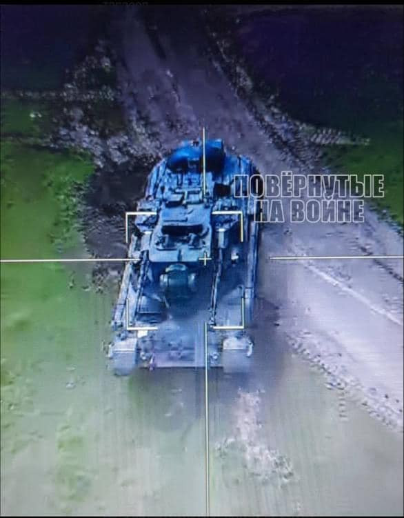 Pháo phòng không tự hành Gepard 1A2 của Ukraine bị UAV cảm tử Lancet Nga tiêu diệt.