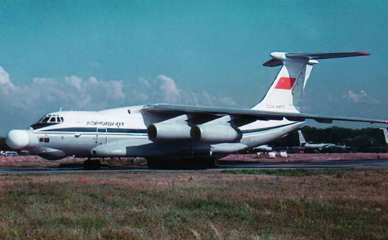 Hệ thống laser chiến đấu A-60 Sokol-Echelon do Liên Xô phát triển.