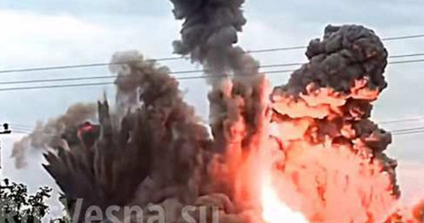 Bom lượn giúp máy bay Nga tung đòn tấn công lợi hại từ khoảng cách rất xa. Bom lượn giúp máy bay Nga tung đòn tấn công lợi hại từ khoảng cách rất xa.