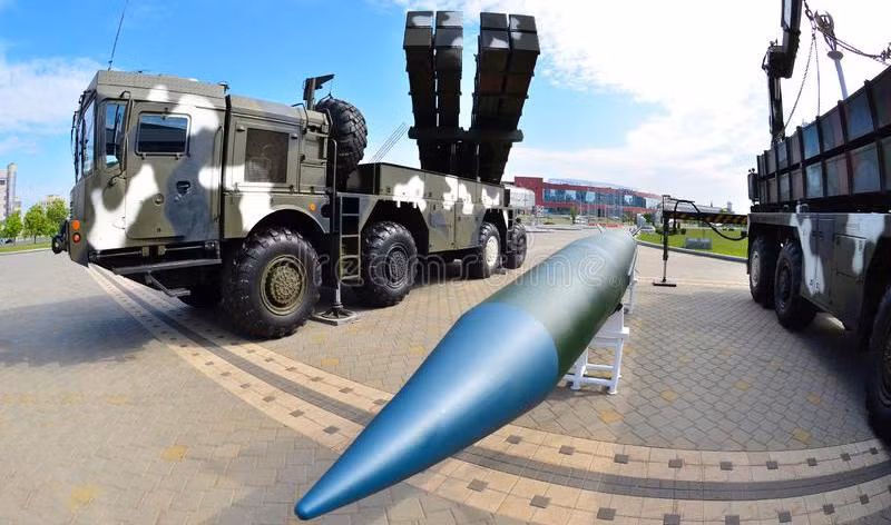 Tên lửa đạn đạo chiến thuật M20 do Trung Quốc sản xuất trang bị cho tổ hợp Polonez của Belarus.