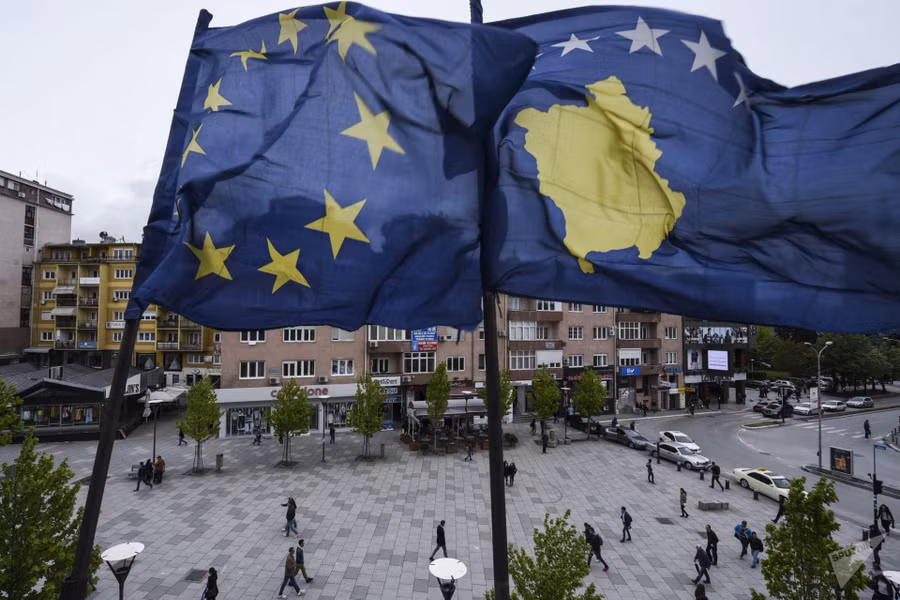 Chuyên gia chỉ rõ 'trò chơi của Brussels' qua việc Kosovo xin gia nhập EU