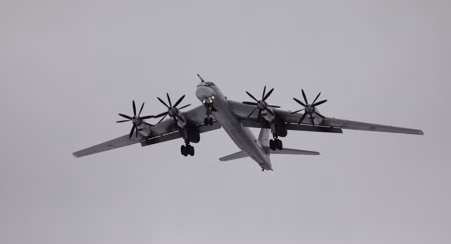 Máy bay ném bom chiến lược Tu-95MS của Không quân Nga.