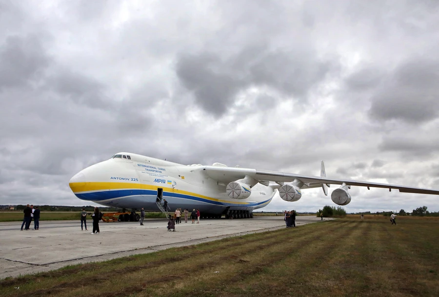 Từ sáng tạo tới hủy diệt vận tải cơ An-225 Mriya