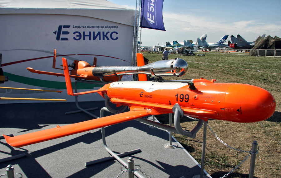 Máy bay không người lái mục tiêu E95M đang được Nga sử dụng một cách rất tích cực trên chiến trường Ukraine. Máy bay không người lái mục tiêu E95M đang được Nga sử dụng một cách rất tích cực trên chiến trường Ukraine.