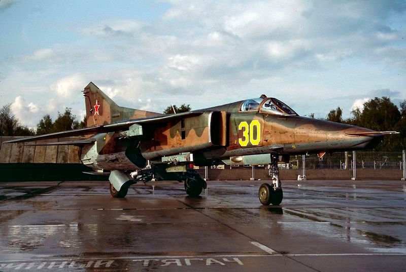 Chuẩn bị khôi phục hàng trăm cường kích MiG-27?