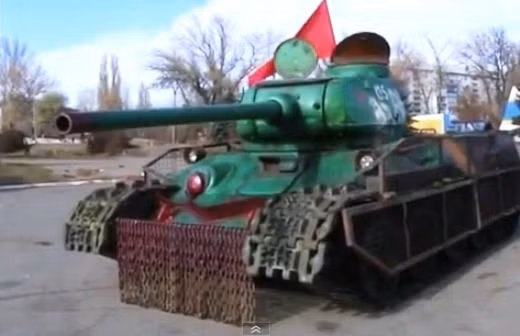 Xe tăng T-34-85 được lực lượng vũ trang tại Donbass sử dụng năm 2014, sau khi được lấy ra khỏi bảo tàng.