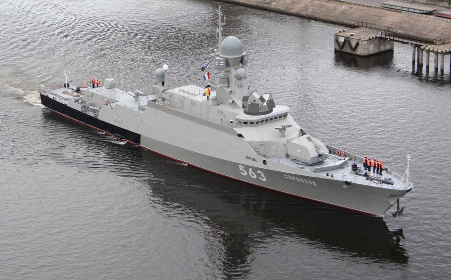 Tàu tên lửa cỡ nhỏ Serpukhov của Hạm đội Baltic.