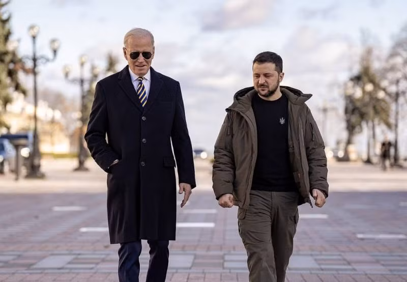 Tổng thống Joe Biden đang gặp khó khăn trong việc vận động các nghị sĩ hỗ trợ Ukraine.