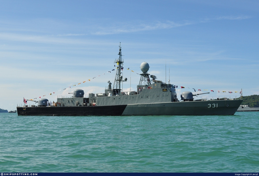 Tàu tuần tra xa bờ HTMS Chonburi của Hải quân Hoàng gia Thái Lan. Tàu tuần tra xa bờ HTMS Chonburi của Hải quân Hoàng gia Thái Lan.