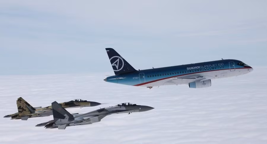 Máy bay SSJ-100 lắp động cơ PD-8 tiếp tục trễ hẹn với đội bay dân dụng của Nga.