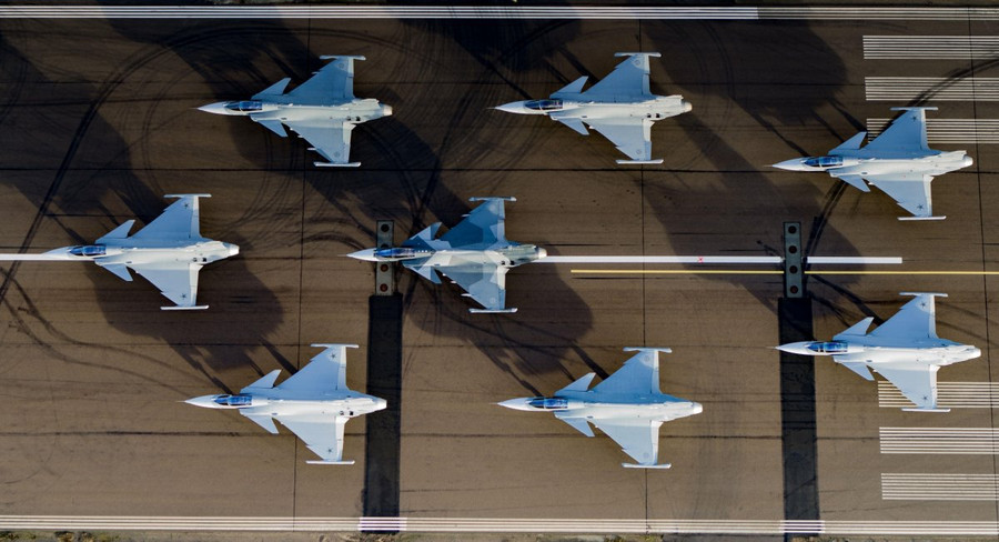 Ukraine chưa rõ khi nào có thể nhận được tiêm kích JAS 39 Gripen từ Thụy Điển. Ukraine chưa rõ khi nào có thể nhận được tiêm kích JAS 39 Gripen từ Thụy Điển.
