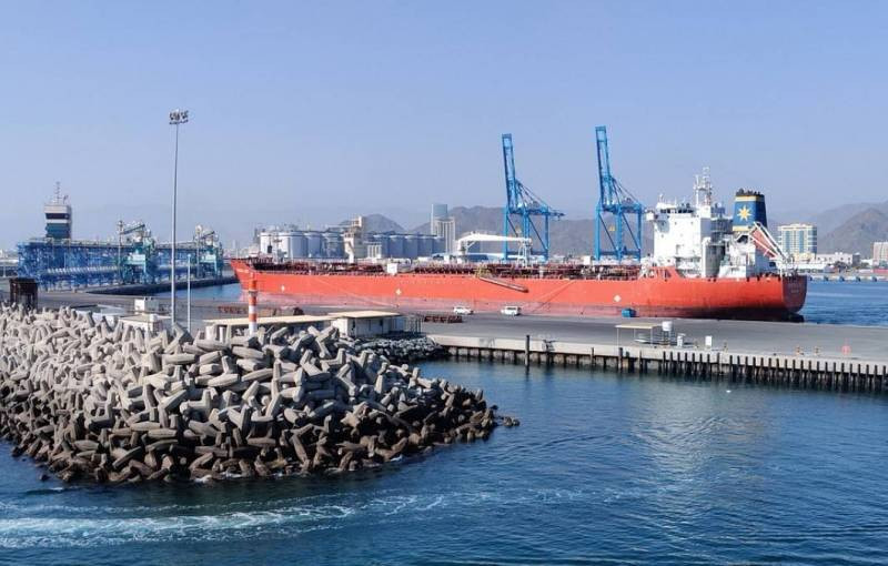 Ấn Độ bắt đầu hạn chế nhập khẩu dầu thô từ Nga.