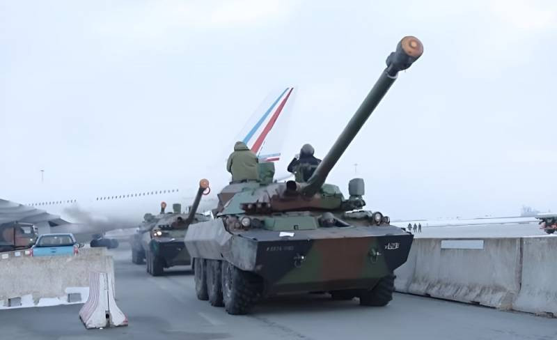 Hỗ trợ quân sự của Pháp cho Ukraine có thể không chỉ dừng ở mức cung cấp vũ khí.