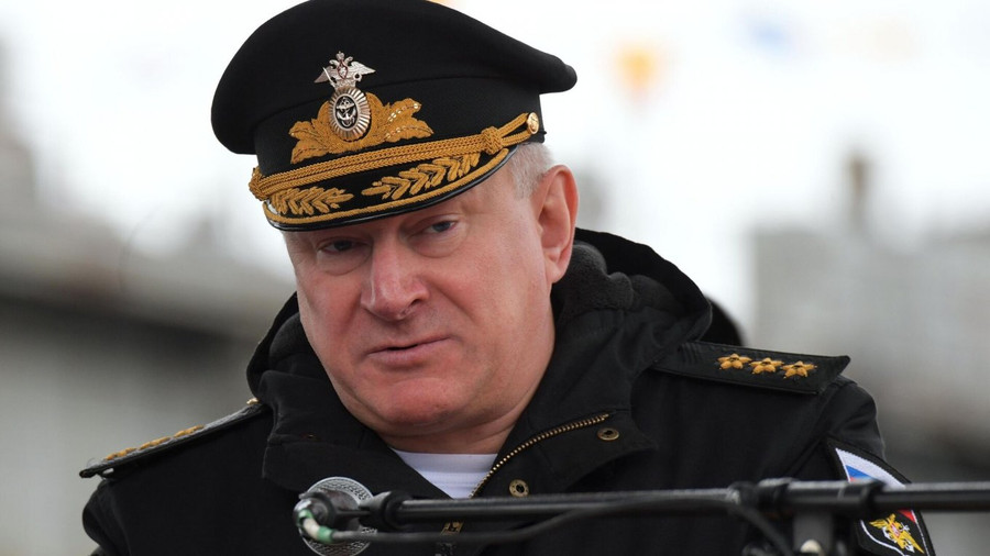 Đô đốc Nikolai Evmenov đã phải rời khỏi chức vụ Tư lệnh Hải quân Nga.