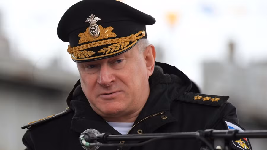 Đô đốc Nikolai Evmenov đã phải rời khỏi chức vụ Tư lệnh Hải quân Nga.