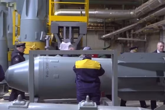 Sức mạnh hủy diệt của bom FAB-3000 lớn đến mức nào?