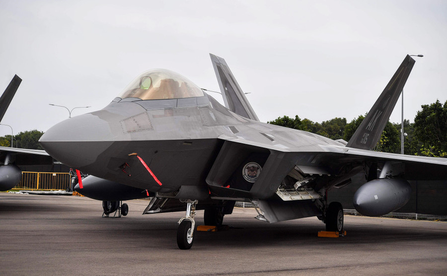 Nguyên nhân bất ngờ khiến Mỹ loại biên sớm hàng chục F-22 Raptor